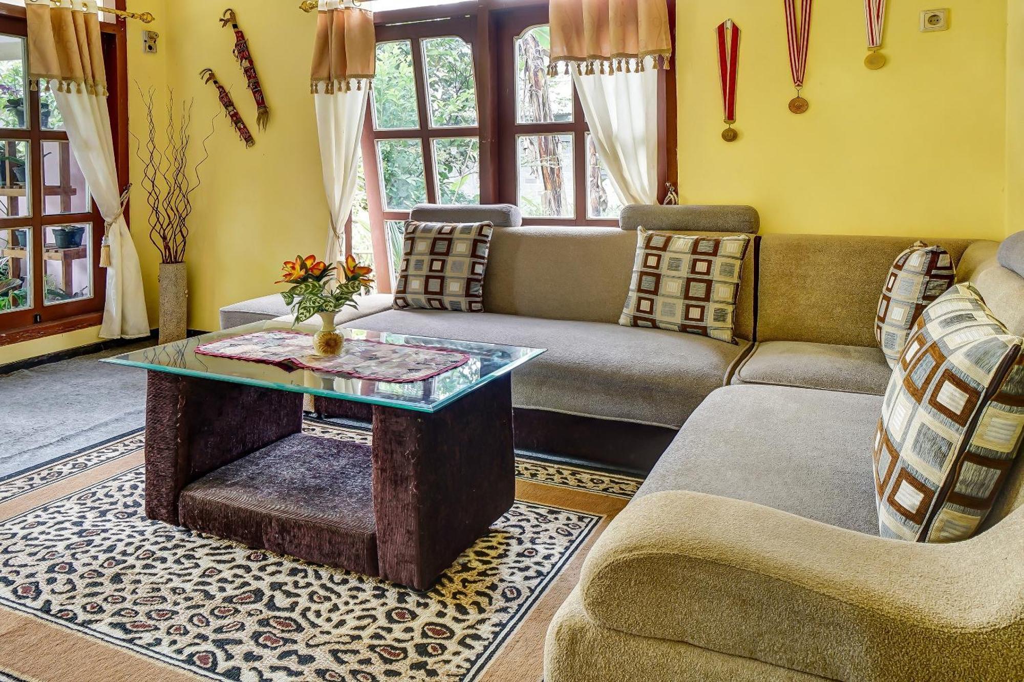 Oyo Homes 90984 Kampung Wisata Ekologi Puspa Jagadneargunung Kelud 勿里达 外观 照片